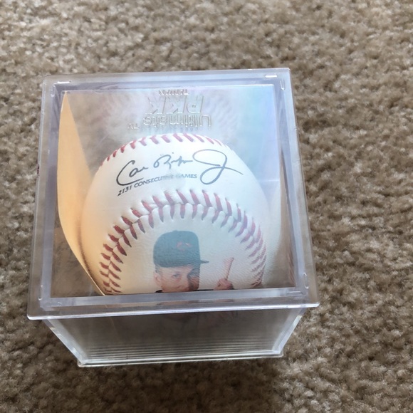 Cal Ripken Jr. Ironman Commemorative Photo Ball - Picture 5 of 7